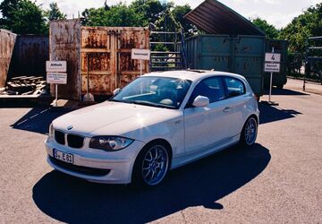 BMW 118 140.000 km 3.700 &euro; Stuttgart 70499