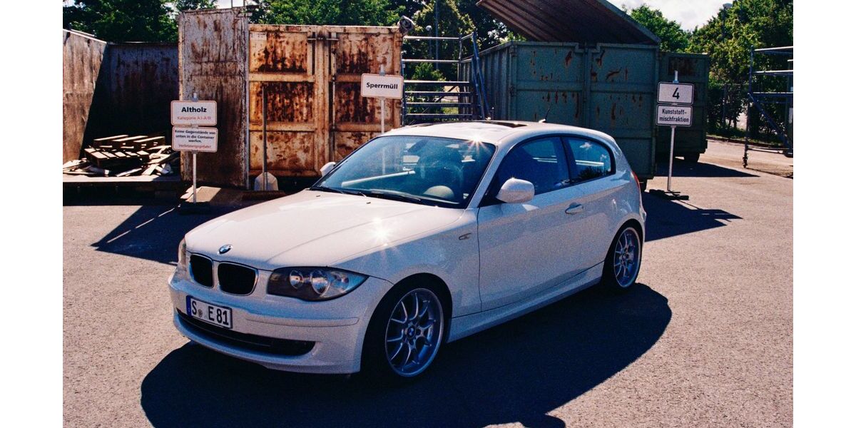 BMW 118 140.000 km 3.700 &euro; Stuttgart 70499