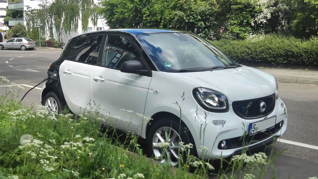 Smart ForFour 29.000 km 11.200 &euro; Stuttgart 70180