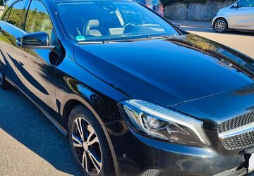 Mercedes-Benz A 180 205.000 km 9.500 &euro; Stuttgart 70195