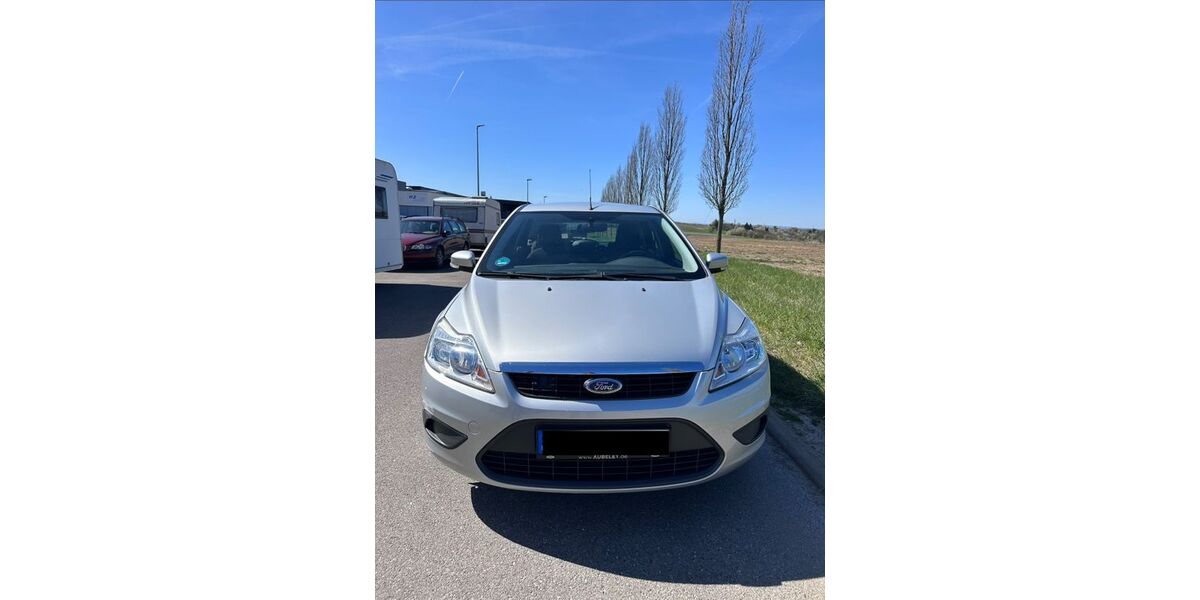 Ford Focus 83.921 km 2.950 &euro; Winnenden 71364