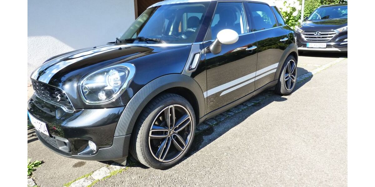 Mini Countryman S (Cooper) 119.200 km 9.075 &euro; Metzingen 72555