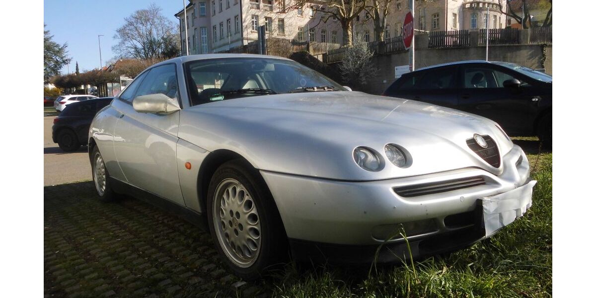 Alfa Romeo GTV 345.000 km 2.290 &euro; esslingen 73728