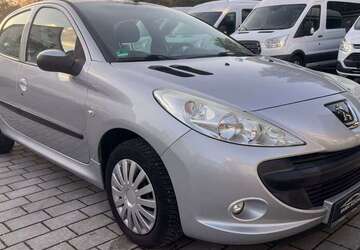 Peugeot 206 80.000 km 3.950 &euro; Ludwigsburg 71642