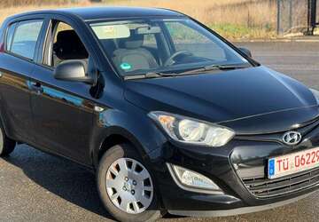 Hyundai i20 176.000 km 4.299 &euro; Tübingen 72072