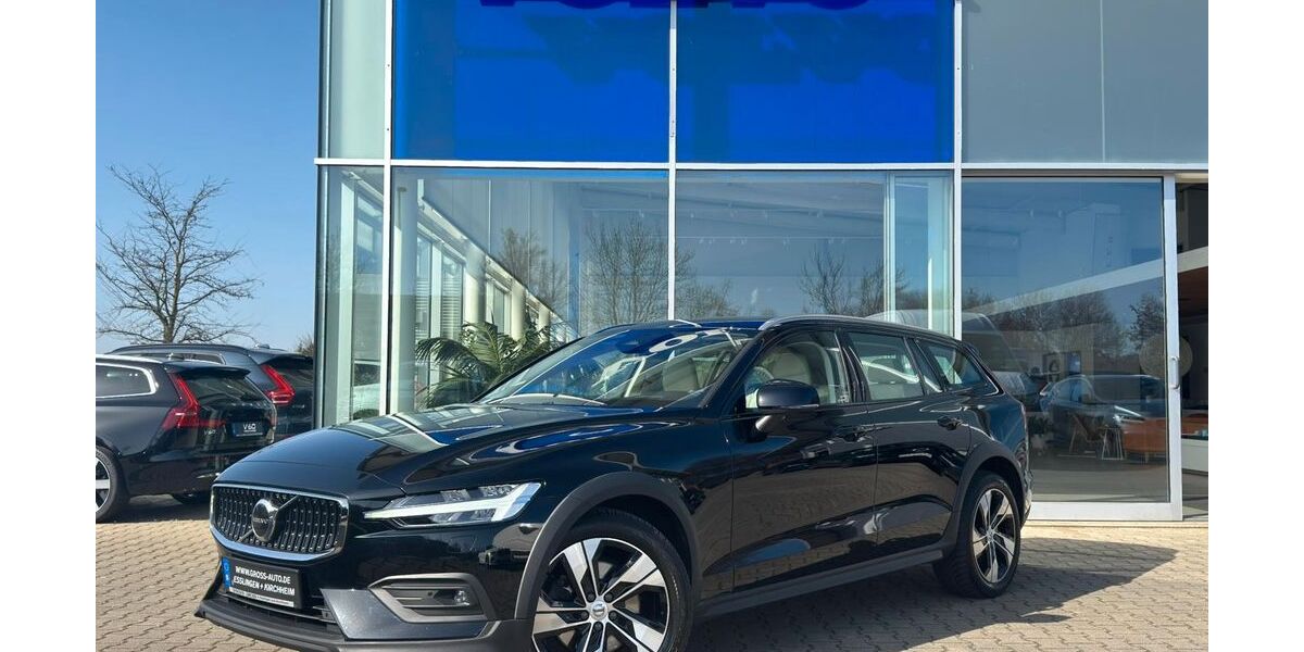Volvo V60 Cross Country 91.000 km 35.900 &euro; Kirchheim/Teck 73230