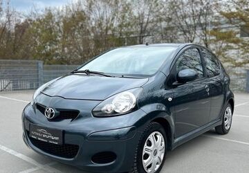 Toyota Aygo (X) 171.000 km 2.590 &euro; Stuttgart 70469