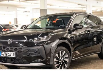 VW T-Roc 3.996 km 30.490 &euro; Stuttgart 70563