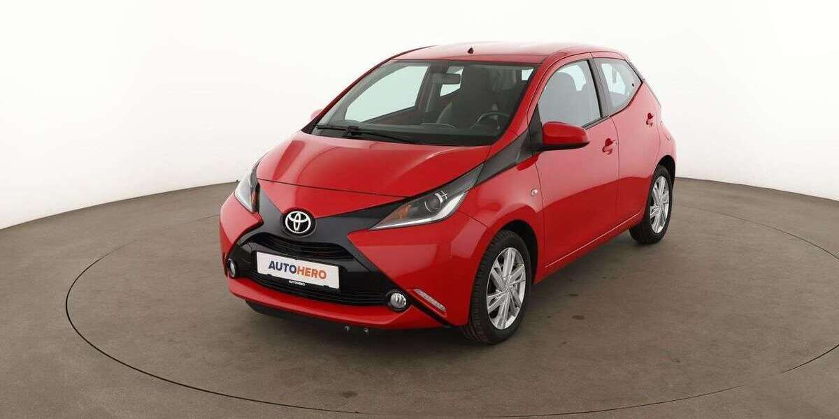 Toyota Aygo 100.498 km 7.990 &euro; Stuttgart 70195
