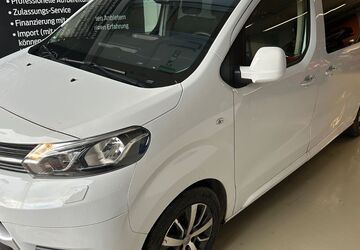 Toyota Proace (Verso) 106.424 km 22.990 &euro; LEONBERG 71229