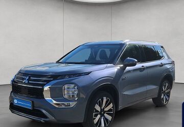 Mitsubishi Plug-in Hybrid Outlander 16.472 km 44.900 &euro; Stuttgart 70190