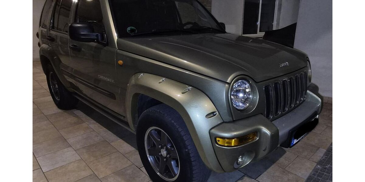 Jeep Cherokee 212.000 km 4.590 &euro; Stuttgart 70565