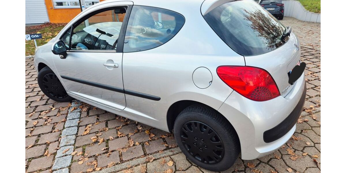 Peugeot 207 157.400 km 2.150 &euro; Filderstadt 70794