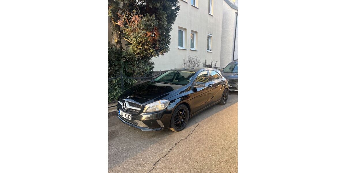 Mercedes-Benz A 160 140.000 km 9.600 &euro; Stuttgart 70329