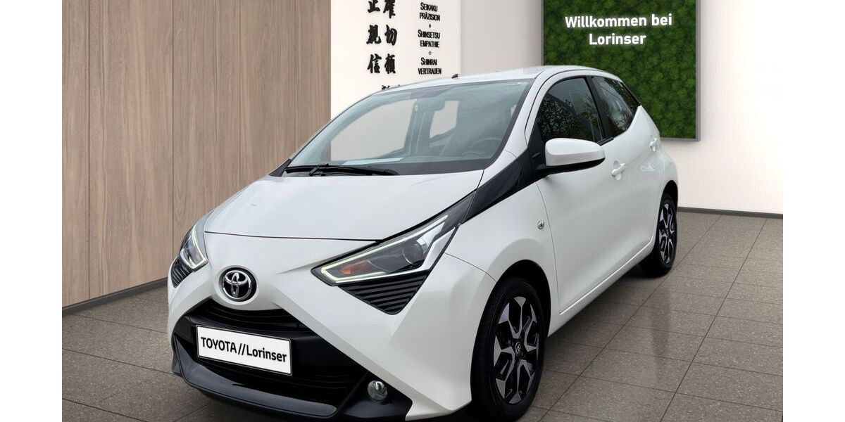 Toyota Aygo (X) 42.836 km 11.990 &euro; Backnang 71522