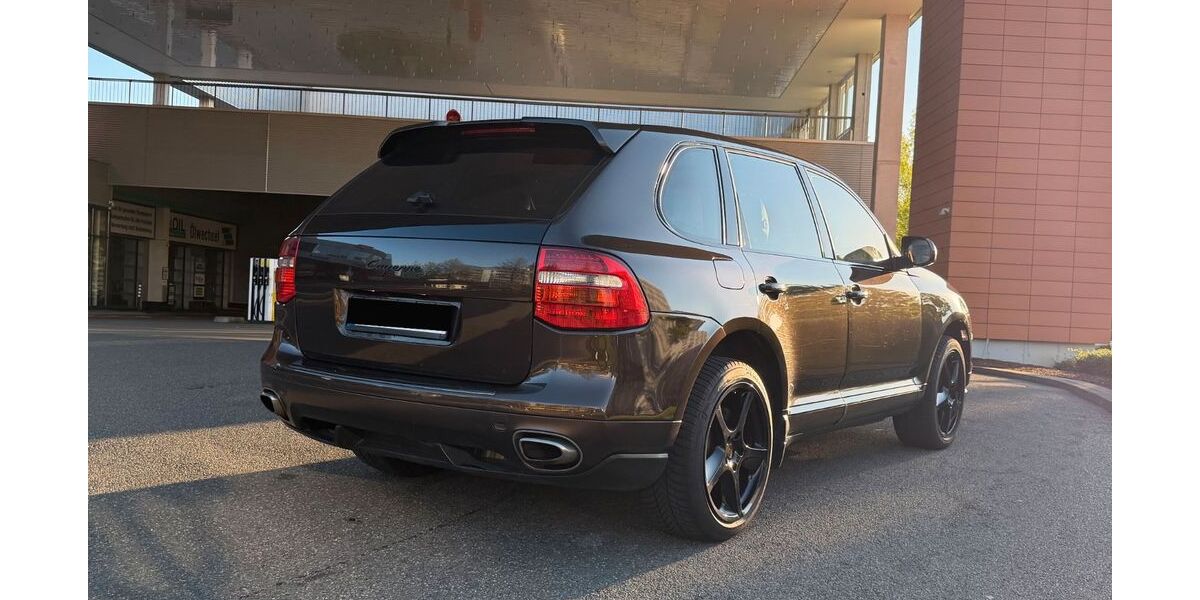 Porsche Cayenne 149.000 km 12.999 &euro; Stuttgart 70180