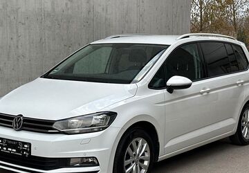 VW Touran 182.000 km 12.990 &euro; Leinfelden-Echterdingen (Musberg) 70771