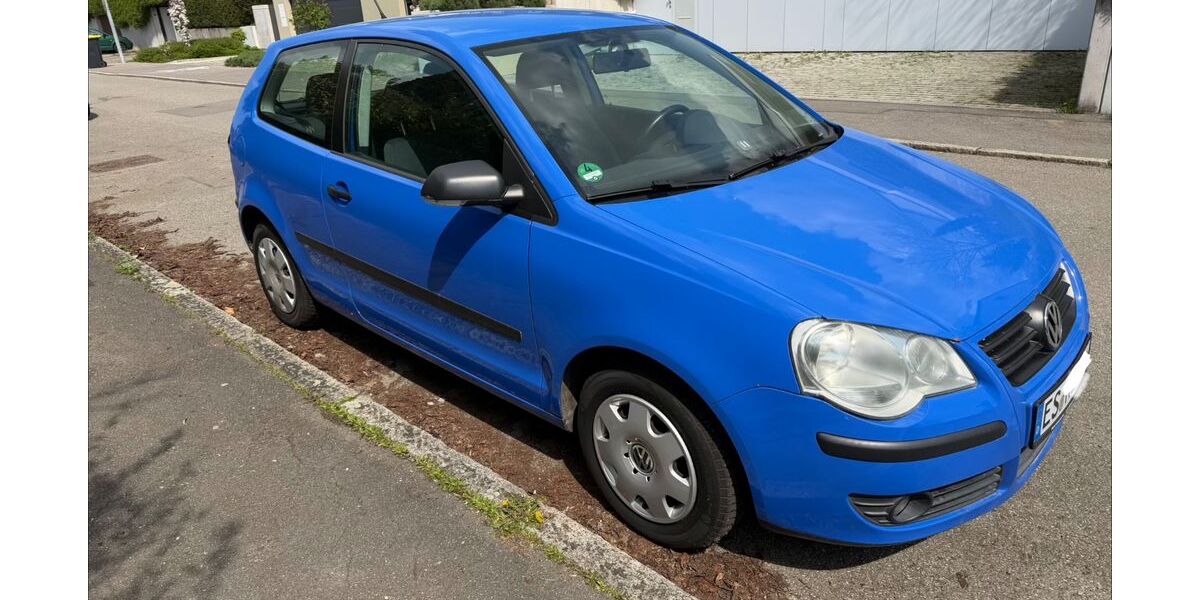 VW Polo 143.258 km 2.690 &euro; Esslingen 73733