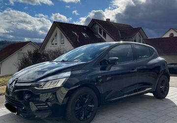 Renault Clio 153.412 km 7.500 &euro; Auenwald 71549