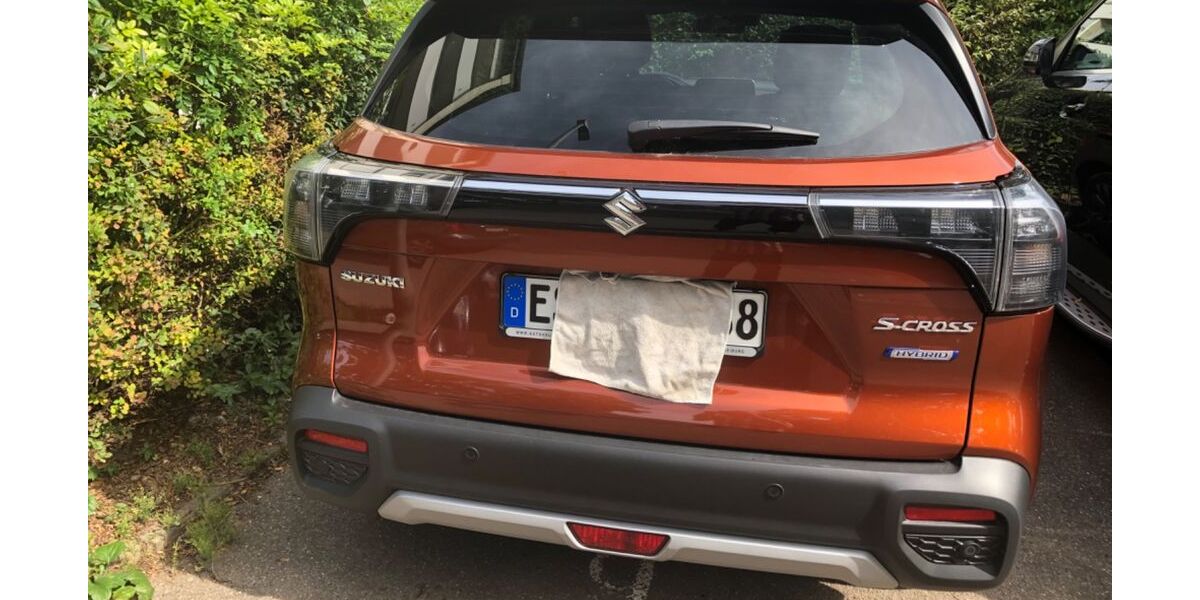 Suzuki (SX4) S-Cross 10.400 km 21.700 &euro; Esslingen 73733