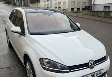 VW Golf 102.000 km 9.500 &euro; Stuttgart 70565