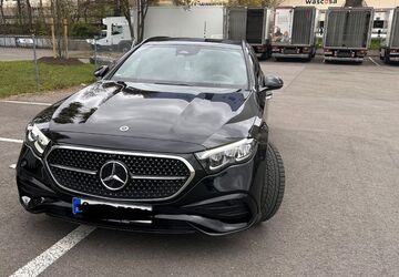 Mercedes-Benz 220 60.000 km 45.400 &euro; Stuttgart 70376