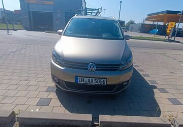 VW Touran 205.000 km 11.200 &euro; Hildrizhausen 71157