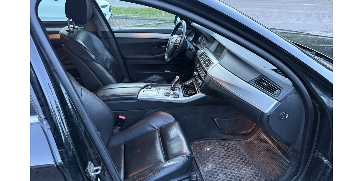 BMW 525d Touring*Leder,Navi,Xenon,Automatik* 353.000 km 5.800 &euro; Schorndorf 73614