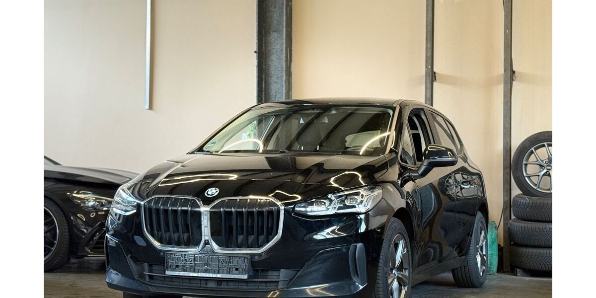 BMW 230 Active Tourer 181.000 km 22.900 &euro; Stuttgart 70374