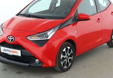 Toyota Aygo 26.357 km 11.390 &euro; Stuttgart 70195