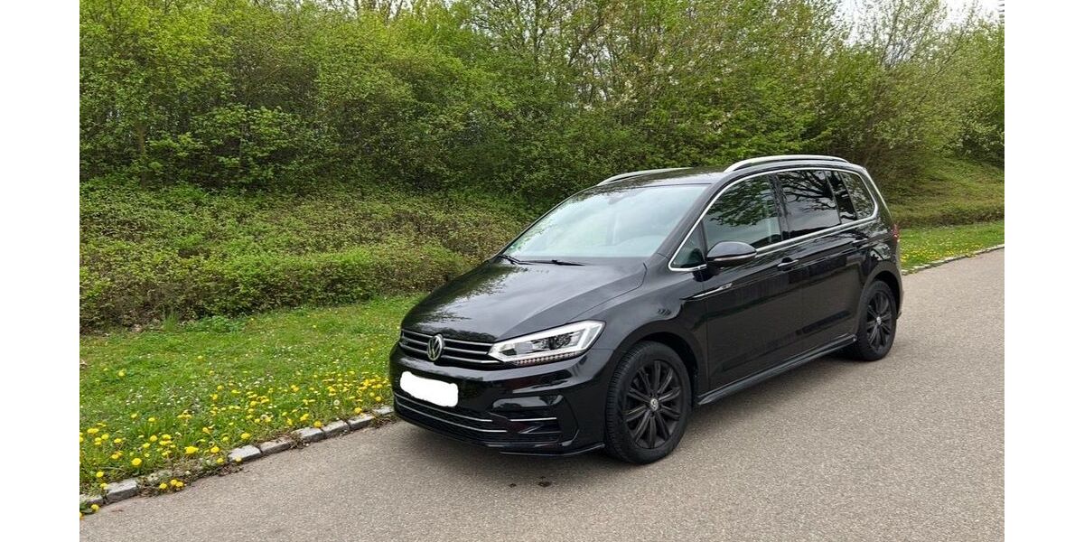VW Touran 159.000 km 15.700 &euro; Fellbach 70736
