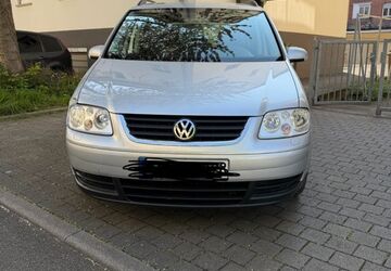 VW Touran 185.000 km 900 &euro; Stuttgart 70374