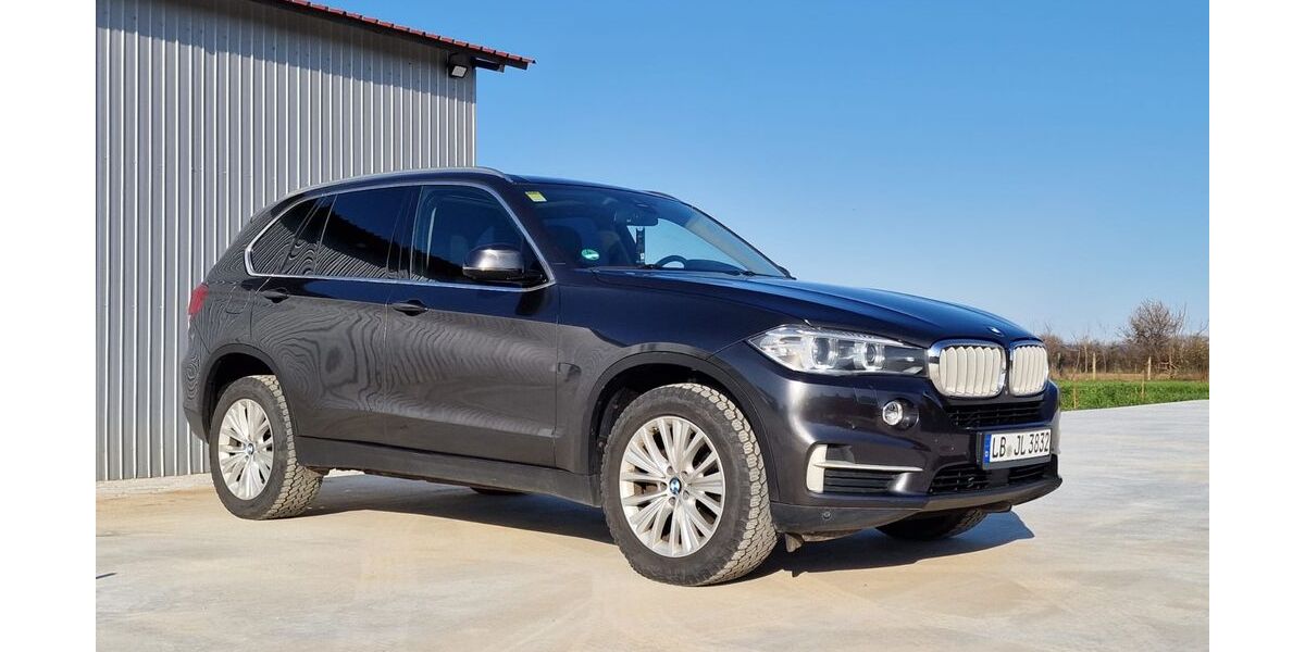 BMW X5 232.386 km 21.000 &euro; Ludwigsburg 71634