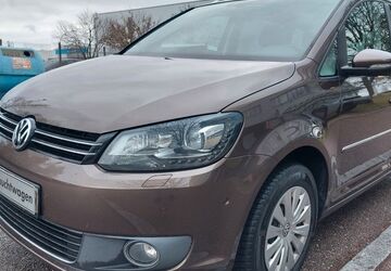 VW Touran 161.836 km 6.999 &euro; Stuttgart 70329