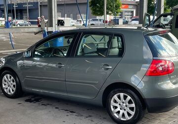 VW Golf 149.000 km 2.750 &euro; Tubingen 72070