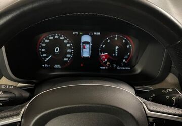 Volvo XC60 72.155 km 28.750 &euro; Stuttgart 70376