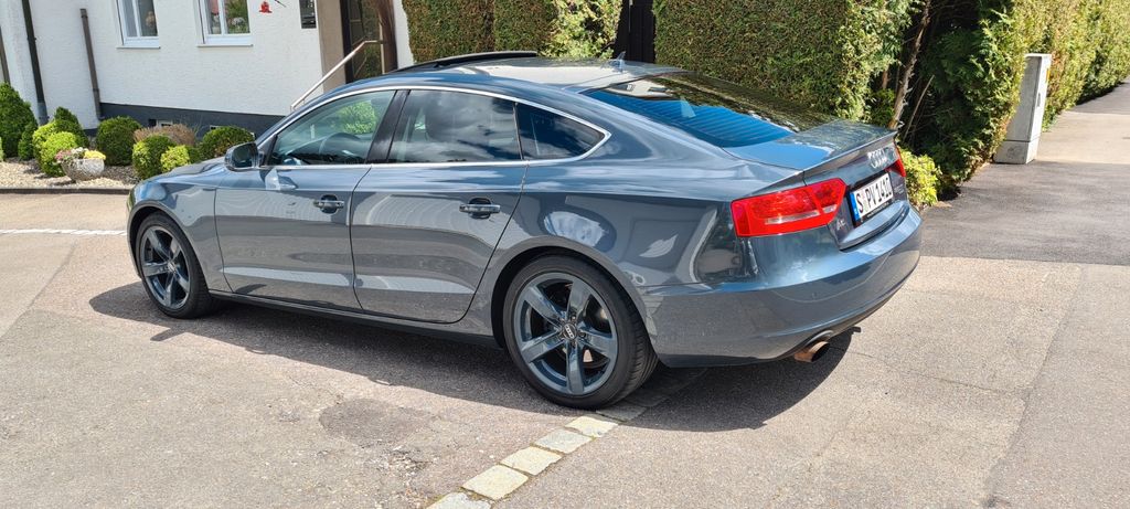Audi A5 250.000 km 9.500 &euro; Stuttgart 70619