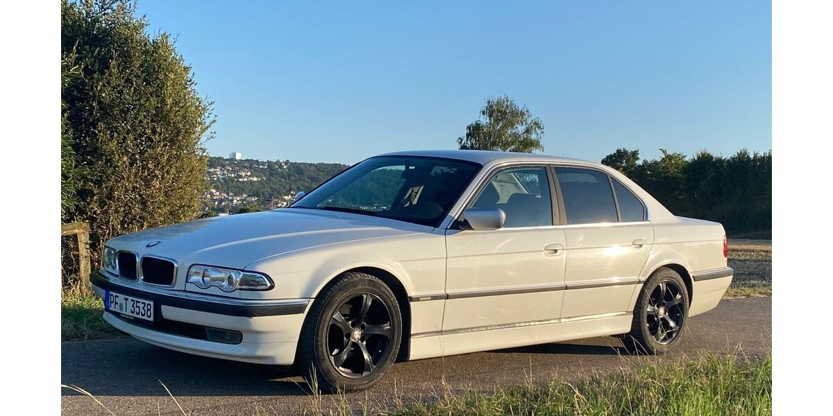 BMW 728 275.000 km 4.500 &euro; Friolzheim 71292