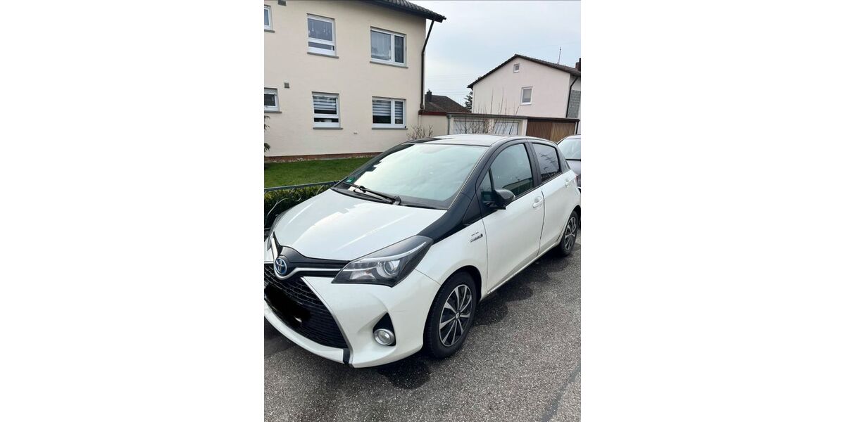 Toyota Yaris 125.500 km 9.750 &euro; Stuttgart 70329