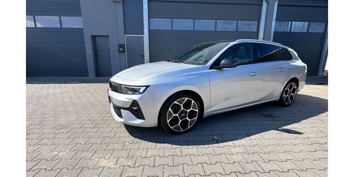 Opel Astra 65.300 km 19.690 &euro; Kirchentellinsfurt 72138