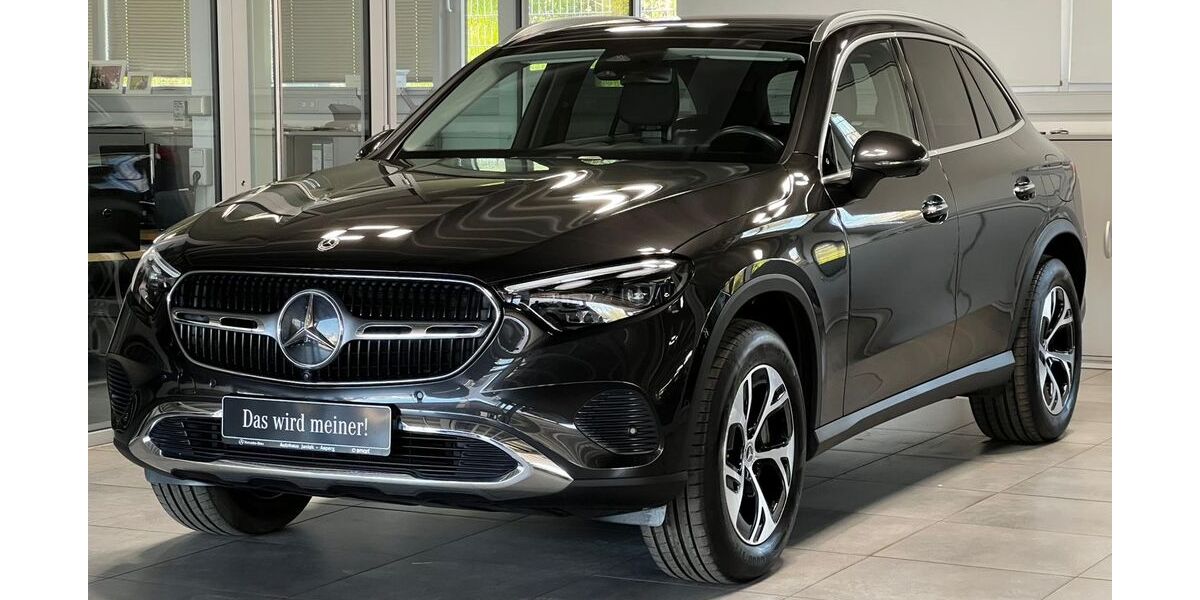 Mercedes-Benz GLC 300 26.987 km 58.330 &euro; Asperg 71679