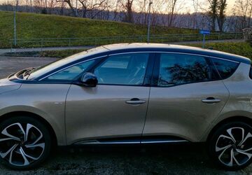 Renault Scenic 60.800 km 18.900 &euro; Stuttgart 70327