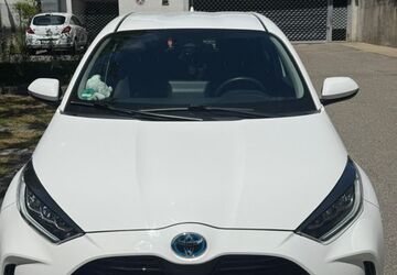 Toyota Yaris 62.000 km 18.000 &euro; Stuttgart Degerloch 70597