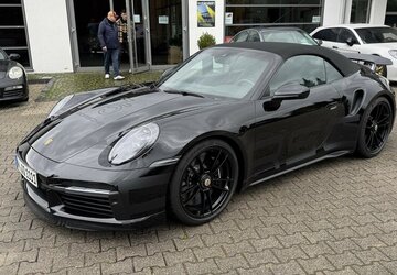 Porsche 992 Turbo S Cabriolet Keramik Sportabg alles schwa 7.000 km 248.000 &euro; Schorndorf 73614