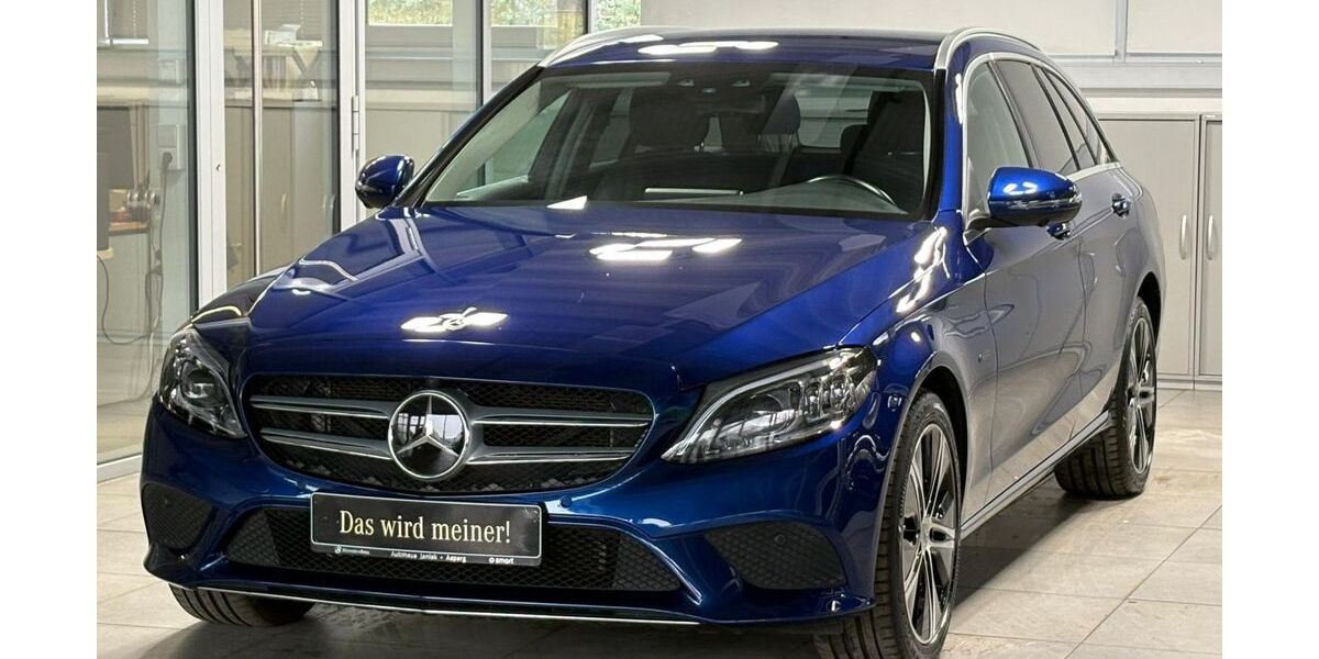 Mercedes-Benz C 300 80.551 km 28.340 &euro; Asperg 71679